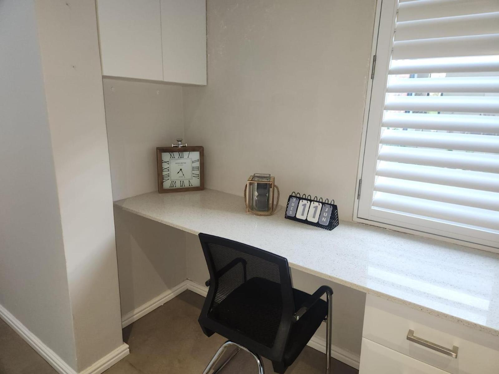 Hilltop House Ladysmith Room photo